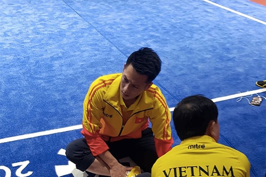 Bị thương trong lúc khởi động, VĐV wushu Việt Nam phải bỏ thi chung kết