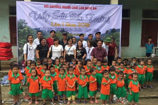 200 suất quà đến với học sinh nghèo Quỳ Châu