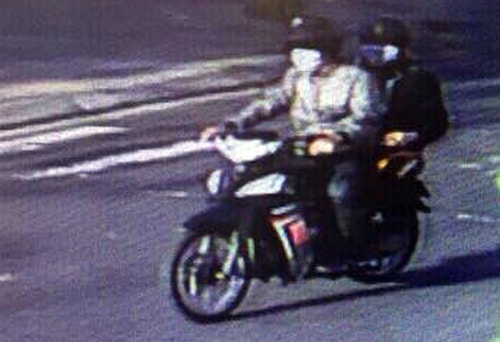 Nhận dạng hai nghi can cướp hơn 3 tỷ đồng của chủ tiệm vàng