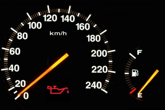 7 đèn cảnh báo trên ô tô tài xế không thể bỏ qua