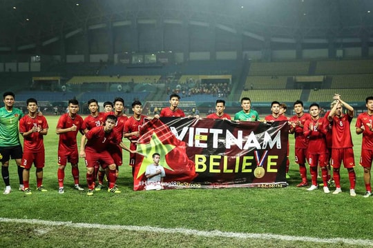 Phóng viên Thái Lan: “Bóng đá Việt Nam đang sở hữu thế hệ vàng”