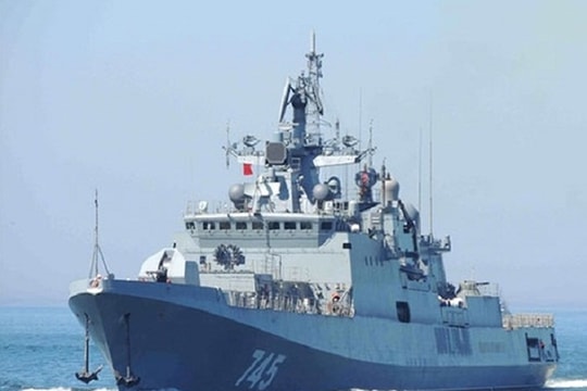 Nga ồ ạt đưa tàu tên lửa đến Syria sau lời dọa không kích của Mỹ