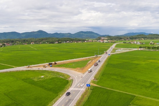 Giao thông vận tải tạo nền tảng quan trọng thúc đẩy phát triển kinh tế - xã hội