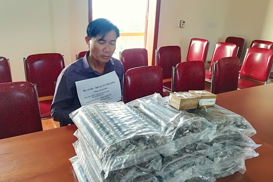 Bộ đội biên phòng Nghệ An bắt đối tượng tàng trữ lượng thuốc nổ lớn
