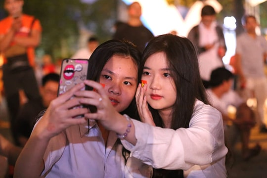 Những bóng hồng cháy hết mình với Olympic Việt Nam