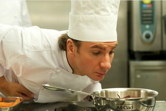 Choáng váng với tiết lộ của cựu nhân viên nhà hàng