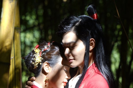 Hotboy Nghệ An tung MV ca nhạc cổ trang gây bão mạng