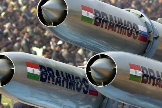  Lộ thông tin về việc tạo ra tên lửa BrahMos dùng cho tàu ngầm