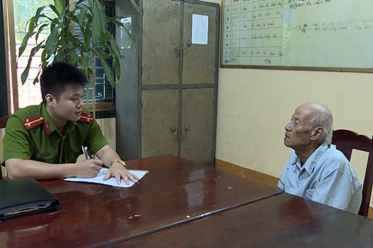 Xấp xỉ tuổi 90 vẫn lừa đảo hàng loạt người bằng chiêu xin việc