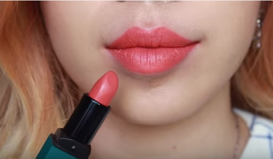 Gợi ý chọn màu son quyến rũ cho phái đẹp ngày thu