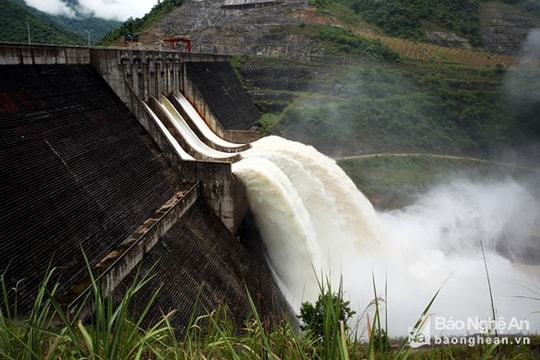 Công an tìm người tung tin đồn vỡ đập thủy điện Bản Vẽ