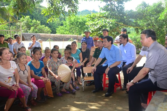 Bí thư Tỉnh ủy: Phải đảm bảo cho nhân dân có nơi ở, không thiếu đói sau lũ lụt