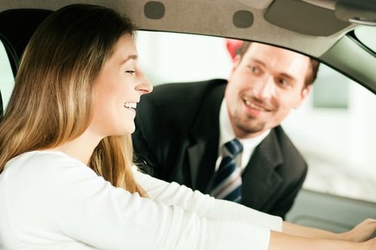 Kinh nghiệm lái thử xe ôtô hữu ích dành cho người chuẩn bị mua xe