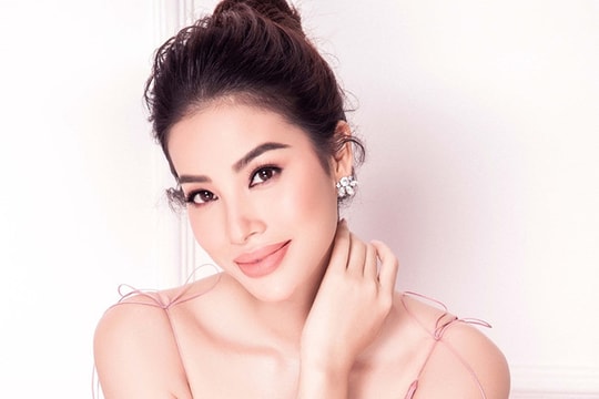 Hoa hậu Phạm Hương tạm dừng showbiz, sang Mỹ chữa bệnh