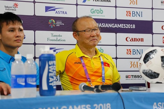 LĐBĐ châu Á gọi Quang Hải là “cậu bé vàng”; HLV Park Hang Seo rời Việt Nam