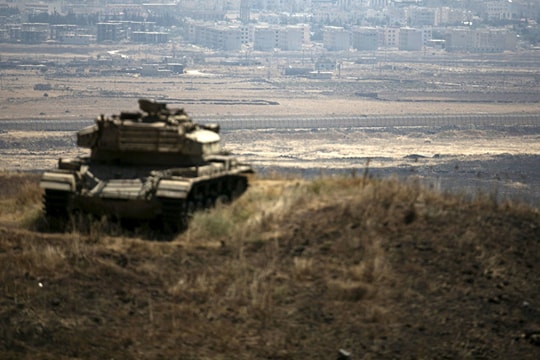 Nghị sĩ Duma: Nga phải yêu cầu Israel ngừng ném bom Syria