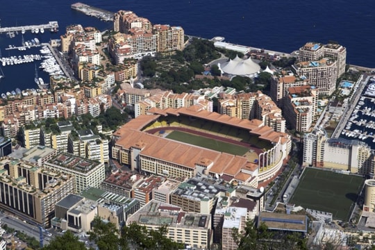 AS Monaco, “bà đỡ” mát tay