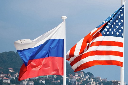 Tờ báo Đức kể cách Hoa Kỳ không tuân thủ các biện pháp trừng phạt chống Nga