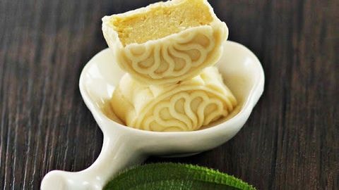 Mách bạn cách làm bánh dẻo nhân sầu riêng thơm ngon đón Trung thu
