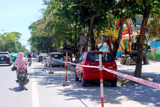 Bí thư Tỉnh ủy lưu ý việc cải tạo vỉa hè ở thành phố Vinh