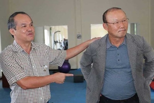 Bầu Đức: “Hồi xưa tôi mời HLV Park Hang-seo, ông đắn đo lắm“