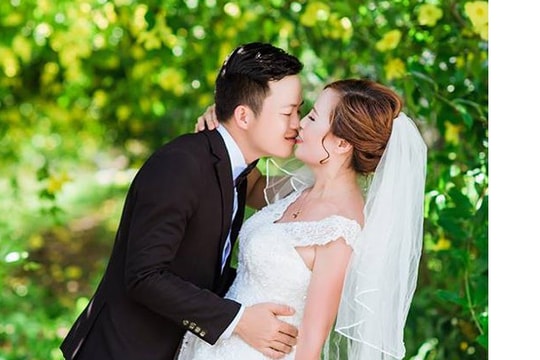 Cô dâu 61, chú rể 26 tuổi ở Cao Bằng tiết lộ phòng tân hôn đặc biệt
