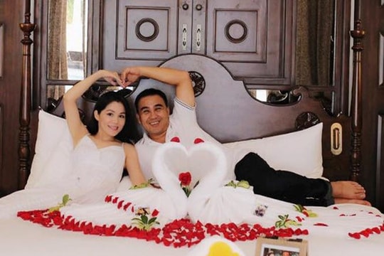 Ảnh kỷ niệm 13 năm ngày cưới của Quyền Linh gây “sốt“