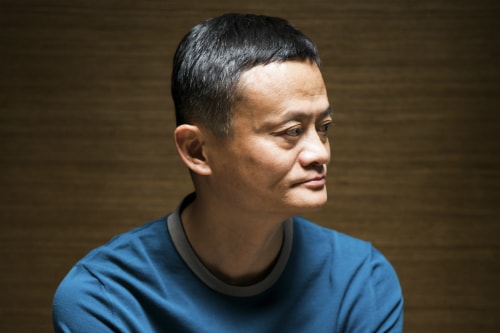 Jack Ma nghỉ hưu vì "muốn chết trên bãi biển thay vì ở văn phòng"