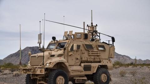 Xe tác chiến điện tử Mỹ vô hiệu mọi vật liệu nổ