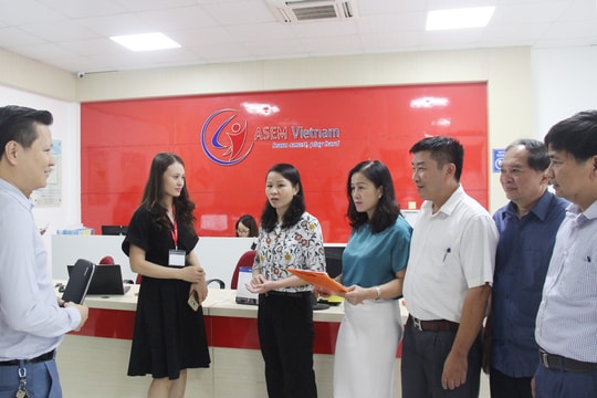 Xây dựng, ban hành khung học phí tại các trung tâm ngoại ngữ