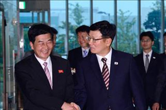 Chuẩn bị Hội nghị thượng đỉnh liên Triều lần 3; Nga có thể ngưng dùng đồng USD