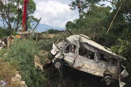 Tai nạn thảm khốc tại Lai Châu: Chuyển 3 nạn nhân xuống Hà Nội
