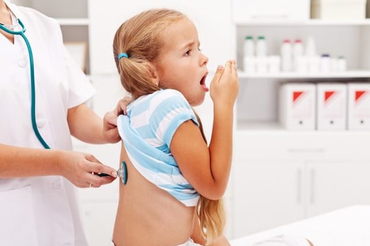 Dấu hiệu nhận biết 8 bệnh nguy hiểm ở trẻ nhỏ