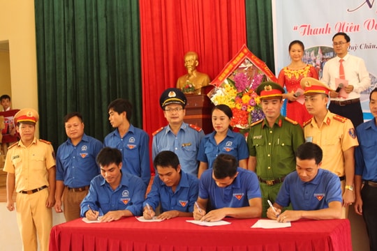 Ra mắt đội thanh niên tình nguyện sơ cấp cứu nạn nhân TNGT