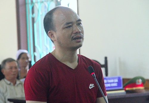 Đâm chết vợ vì thấy ảnh tình tứ với người khác