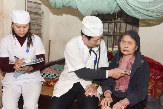 96 bác sĩ huyện, xã tham gia lớp đào tạo chuyên ngành y học gia đình