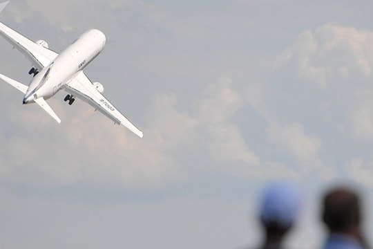 Mỹ cho biết về ảnh hưởng của lệnh trừng phạt mới đối với Sukhoi