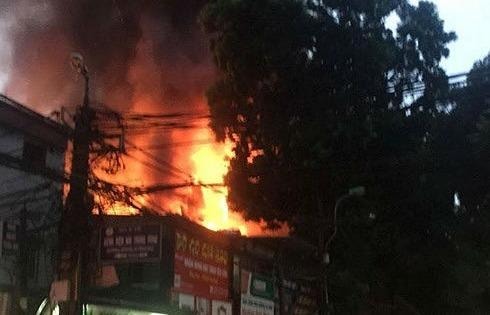 Kỳ diệu: Phát hiện bé trai 3 tháng sống sót 3 ngày sau đám cháy tại Bệnh viện Nhi