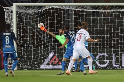 Empoli 1-1 Milan: Milan lại đánh rơi chiến thắng