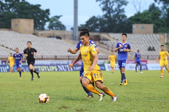 Sông Lam Nghệ An không mạo hiểm với Phạm Xuân Mạnh 