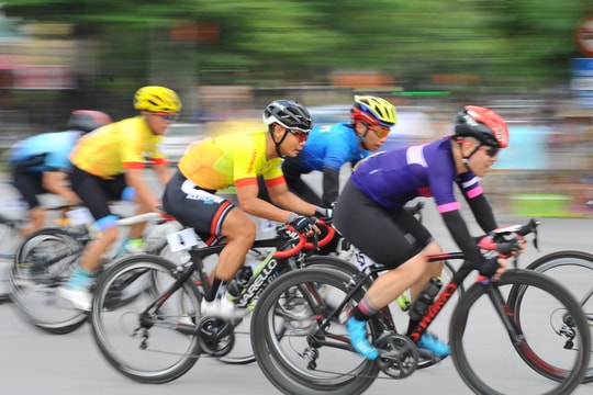 Hấp dẫn Giải đua xe đạp Phượng Hoàng Trung Đô lần thứ VII 2018