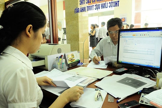 Từ 15/10, hưởng tinh giản biên chế sai phải hoàn trả lại tiền