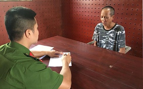 Nghĩ bị làm nhục, đi xe đạp đến đâm chết hàng xóm