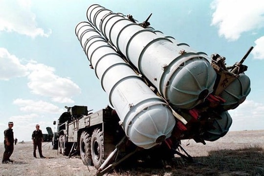 Chiến lược của Putin khi trao tên lửa S-300 cho Syria