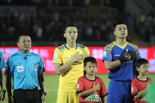 Những nhân vật chính trong trận đấu Sông Lam Nghệ An - TP Hồ Chí Minh