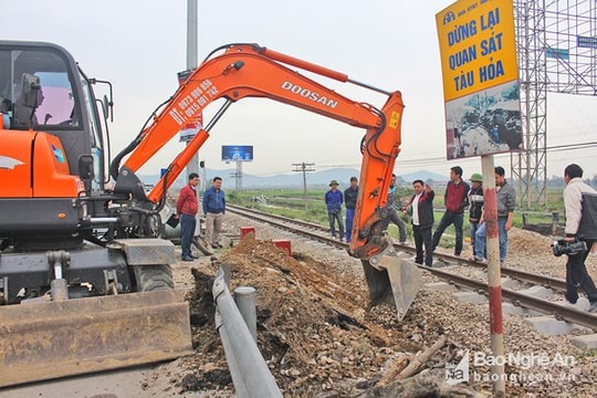 Tăng cường đảm bảo an toàn tại các đường ngang dân sinh giao đường sắt