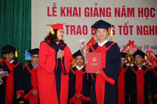 Gần 1.800 sinh viên Trường Đại học Sư phạm Kỹ thuật Vinh bước vào năm học mới