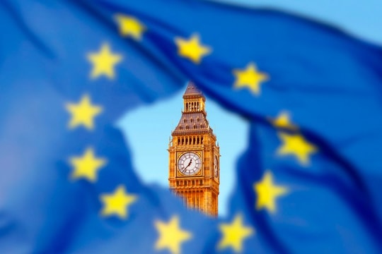 EU và Anh: Cuộc “thi gan” trước thời khắc “chia ly“