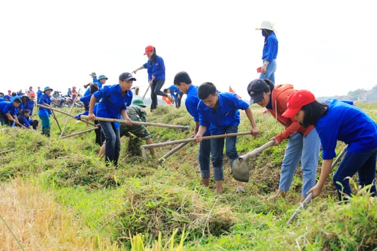 Nghệ An phát động toàn dân ra quân làm thủy lợi, phòng chống hạn hán, xâm nhập mặn