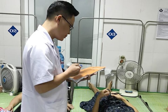 Cứu sống sản phụ bị rau cài răng lược hiếm gặp